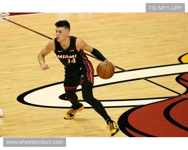 希罗回忆与邓罗的合作时光称其为最杰出的射手之一